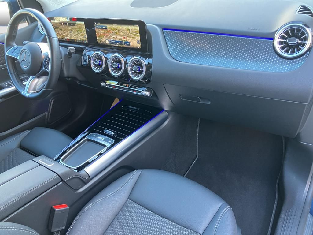 Fahrzeugabbildung Mercedes-Benz B 200 d *AHK*Navi*KeyLess*SpurW*PDC*LED*SpurH*LM