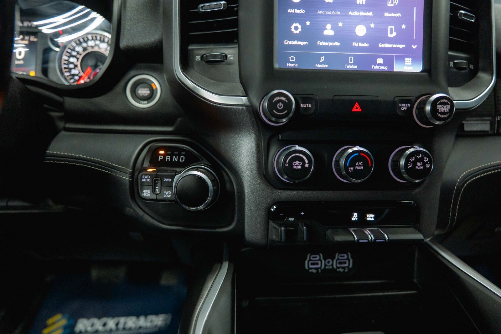 Fahrzeugabbildung Dodge RAM 5.7 V8 HEMI 4x4 BLACK EDITION Longbed 19%