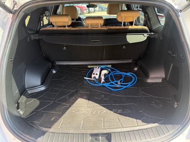 Fahrzeugabbildung Hyundai SANTA FE 1.6 Signature PHEV +LEDER+KLIMA+NAVI+PD