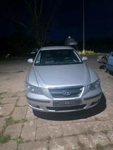 Hyundai Sonata - Hyundai SONATA: Hyunda