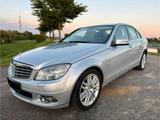 Mercedes-Benz Mercedes Benz C Klasse 300 LPG Autogas Web... - gebrauchte Mercedes-Benz E 300 aus dem Jahr 2010
