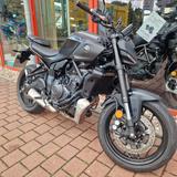 Yamaha MT07 black - NAKED BIKE VON 501 BIS 750 CCM