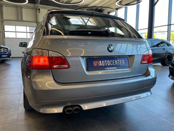 BMW 530 Touring 530d xDrive *HUD*NAVI*LEDER*PANO*SZH