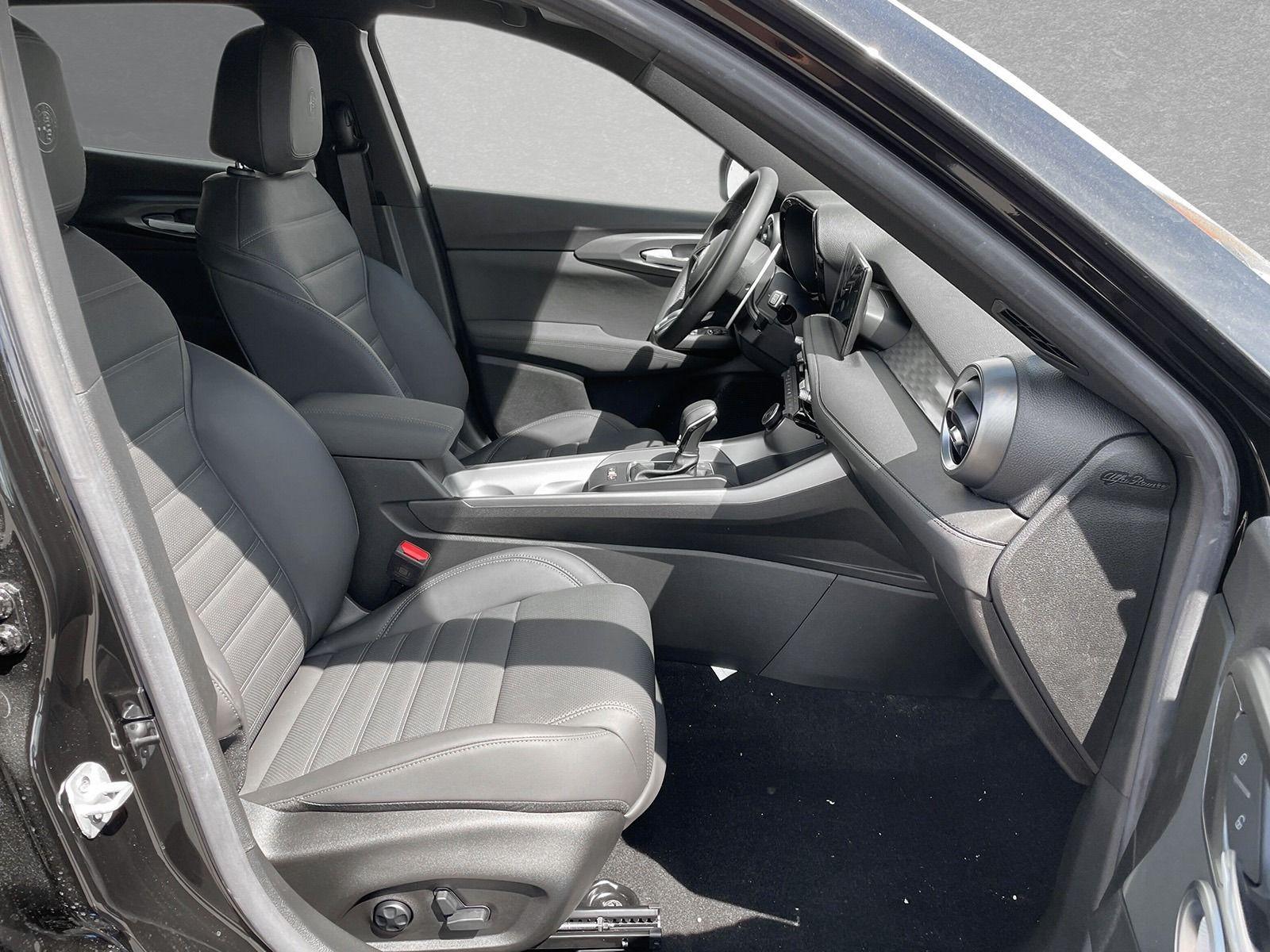 Alfa Romeo Tonale Veloce Sitzkühlung Panoramaschiebedach