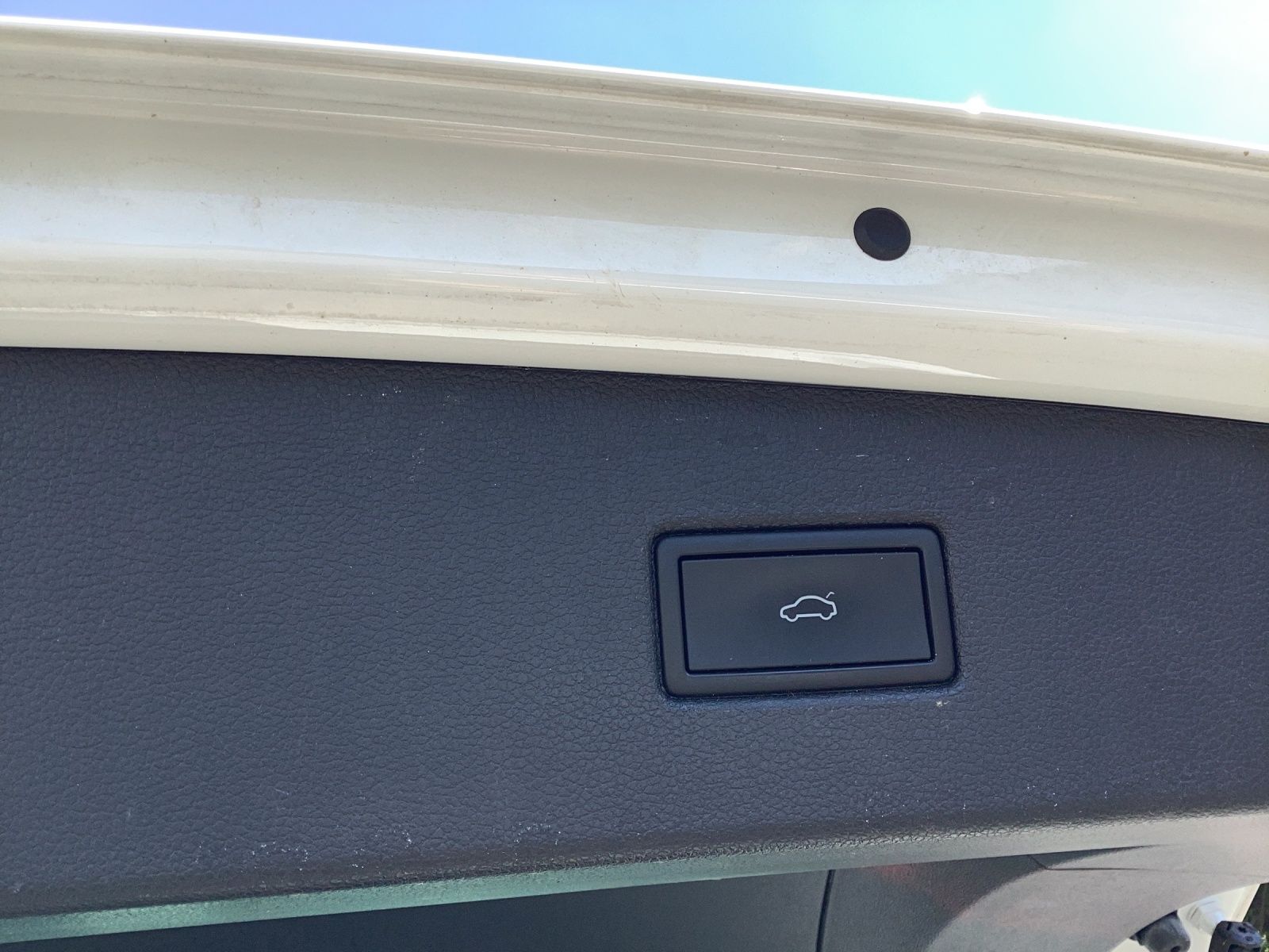 Fahrzeugabbildung Volkswagen Tiguan Elegance 4Motion
