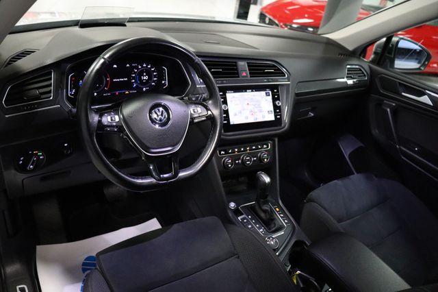 Fahrzeugabbildung Volkswagen Tiguan Allspace R-Line Highline 4Motion PANO