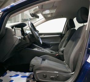Volkswagen Golf - 9
