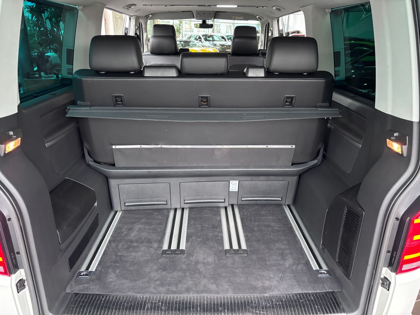 Fahrzeugabbildung Volkswagen T6 Multivan Generation Six LED NAVI STANDHZ