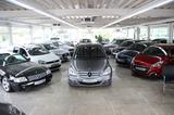 Mercedes-Benz B 160 - Mercedes-Benz B 160 mit Benzin-Antrieb: Navigationssystem, Limousine, Klimaanlage