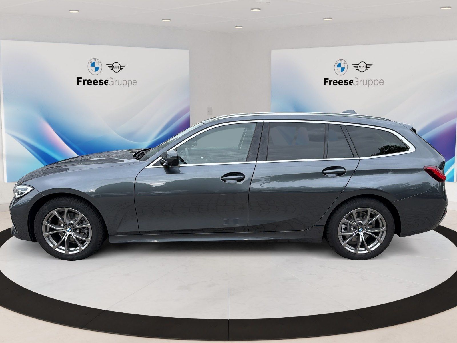 BMW 318i Touring AHK 360° RFK LORDOSE LED SHZ DAB BT foto 3