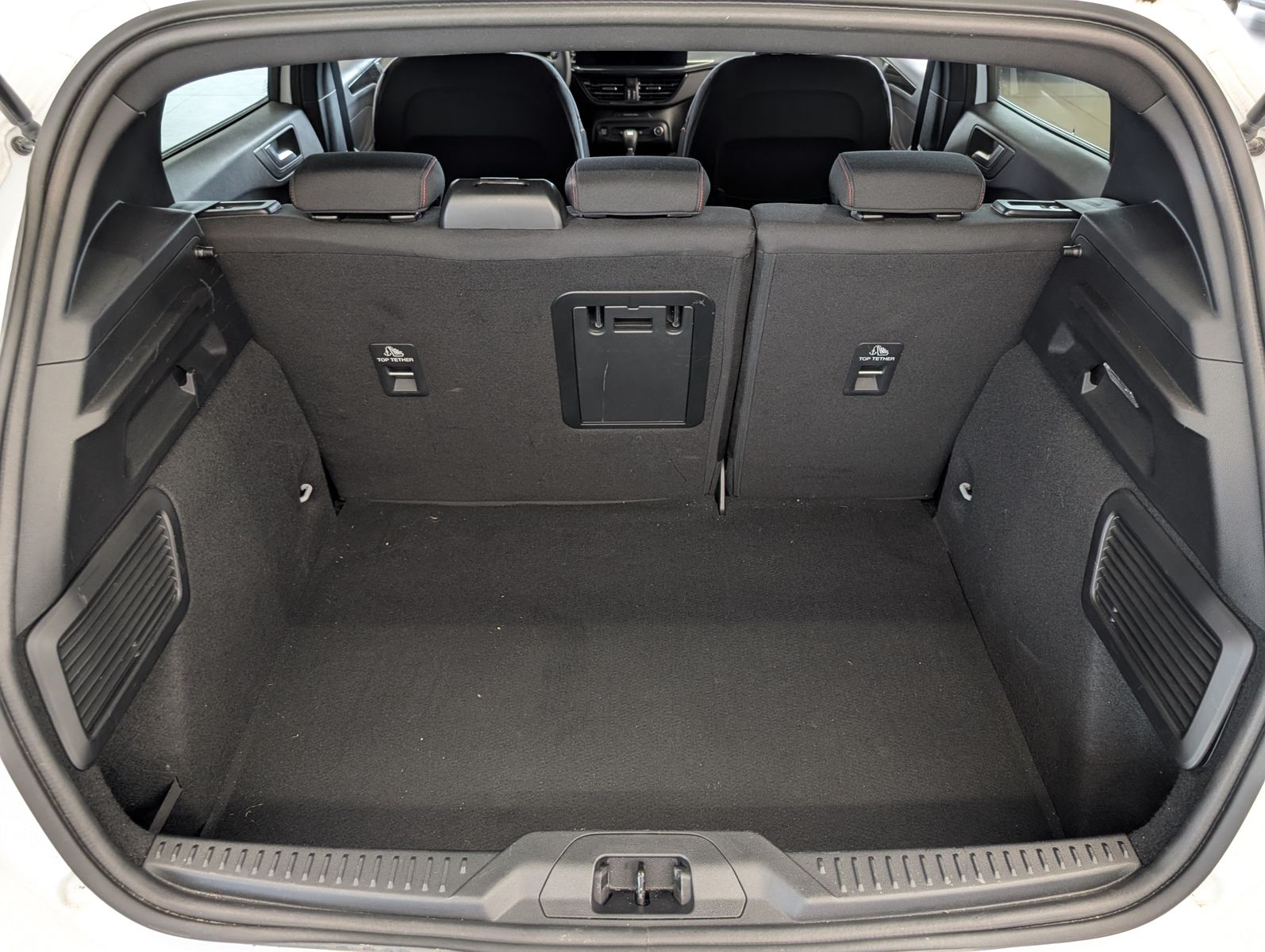 FORD Focus 1.0 EcoBoost MHEV ST-Line X Navi – Bild 10