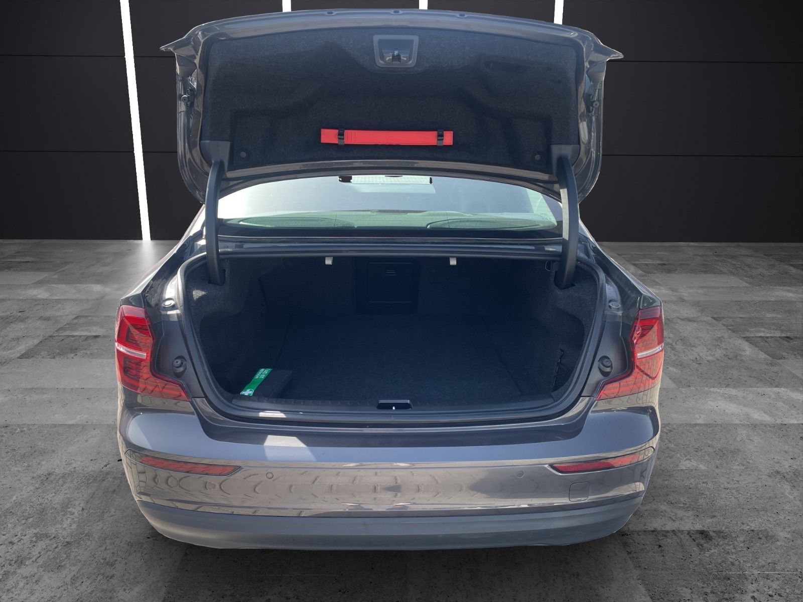 Fahrzeugabbildung Volvo S60 Lim. Plus Dark LED*CAM*Navi*Shzg