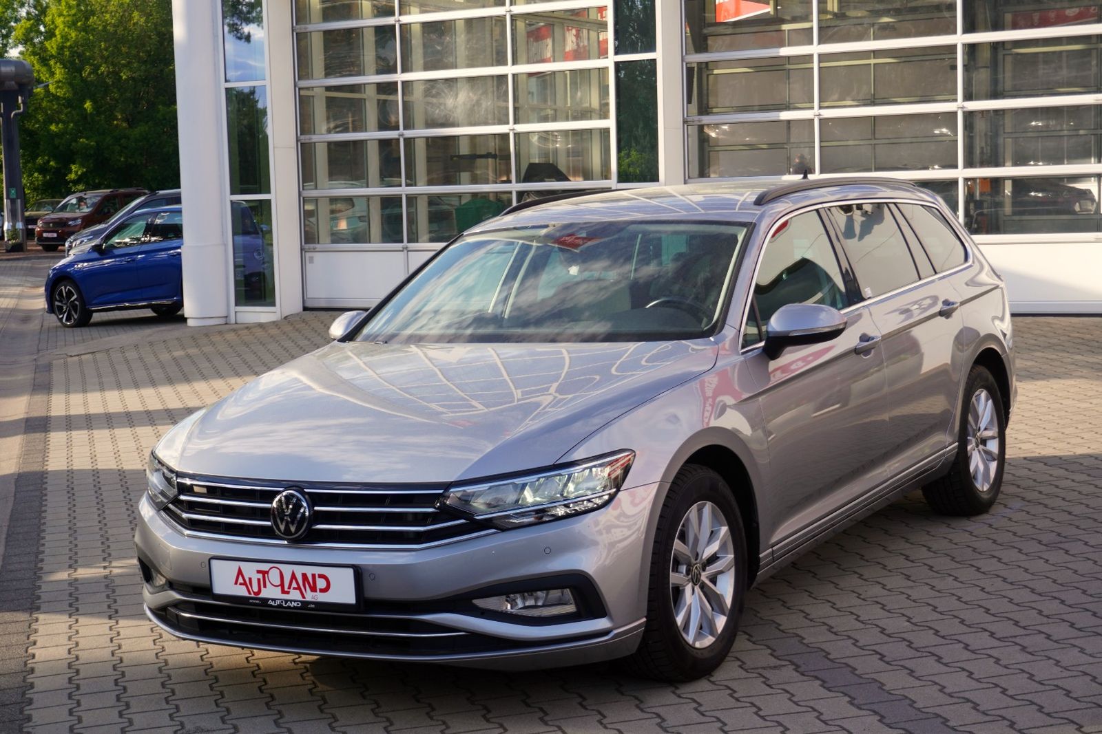 Volkswagen Passat Variant 1.5 TSI DSG Business ACC LED Navi imagem 2