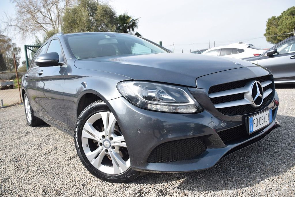 Image of Mercedes-Benz C 200
