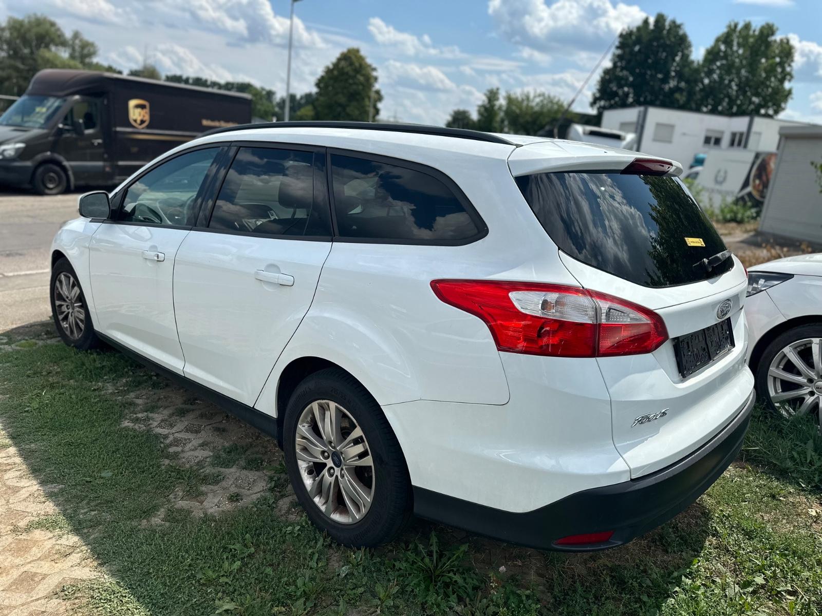 Ford Focus 2013 — photo 5