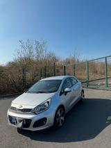 Kia Rio SCHECKHEFT*KLIMA* - Kia Rio mit Diesel-Antrieb: Kleinwagen