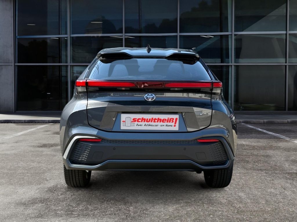 Fahrzeugabbildung Toyota C-HR 2.0 Hybrid Team Deutschland