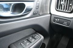 Fahrzeugabbildung Volvo XC60 B4 D AWD Autom. R-Design*STDHZG*LUFT*ACC