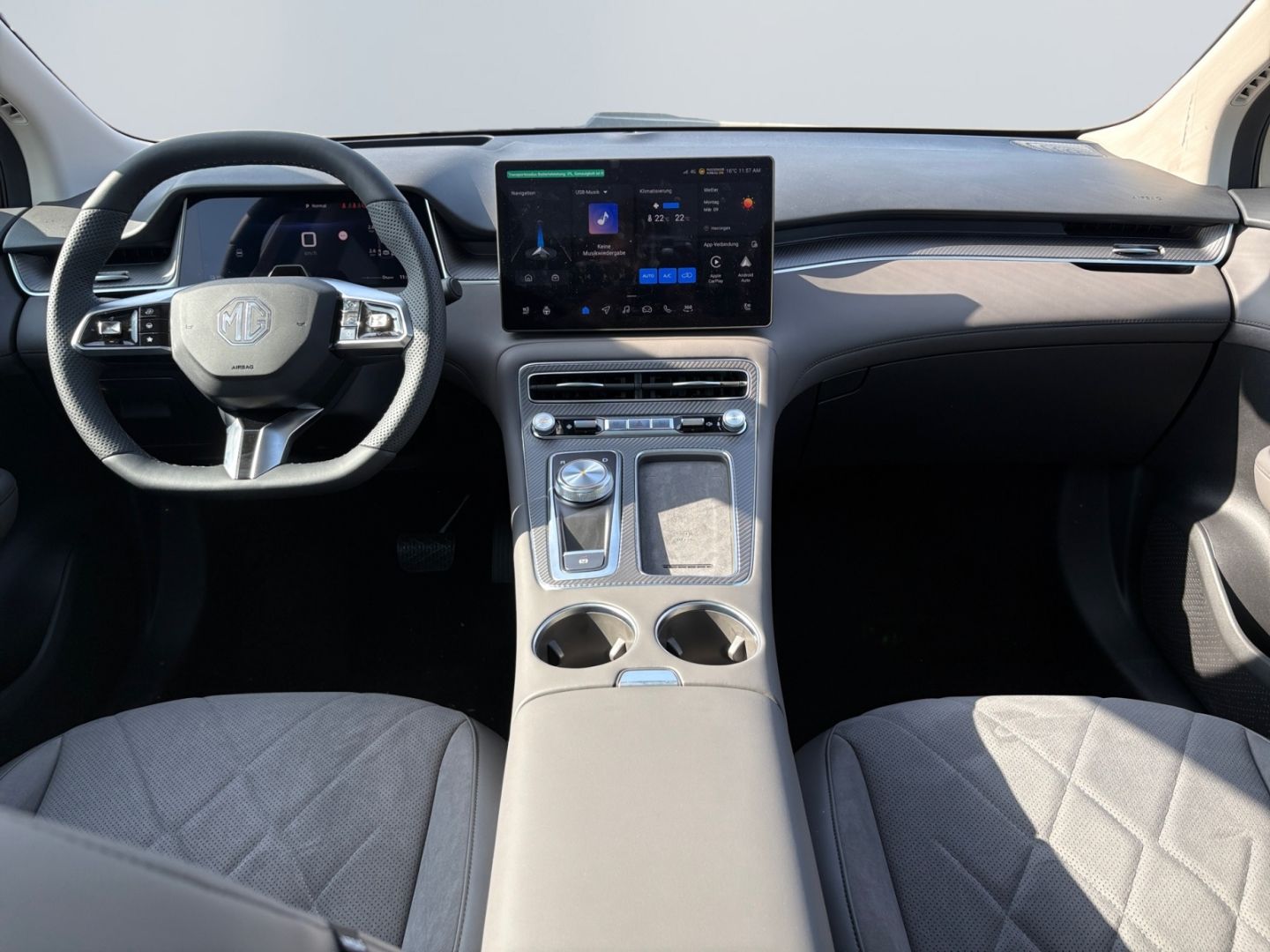 MG S6 EV