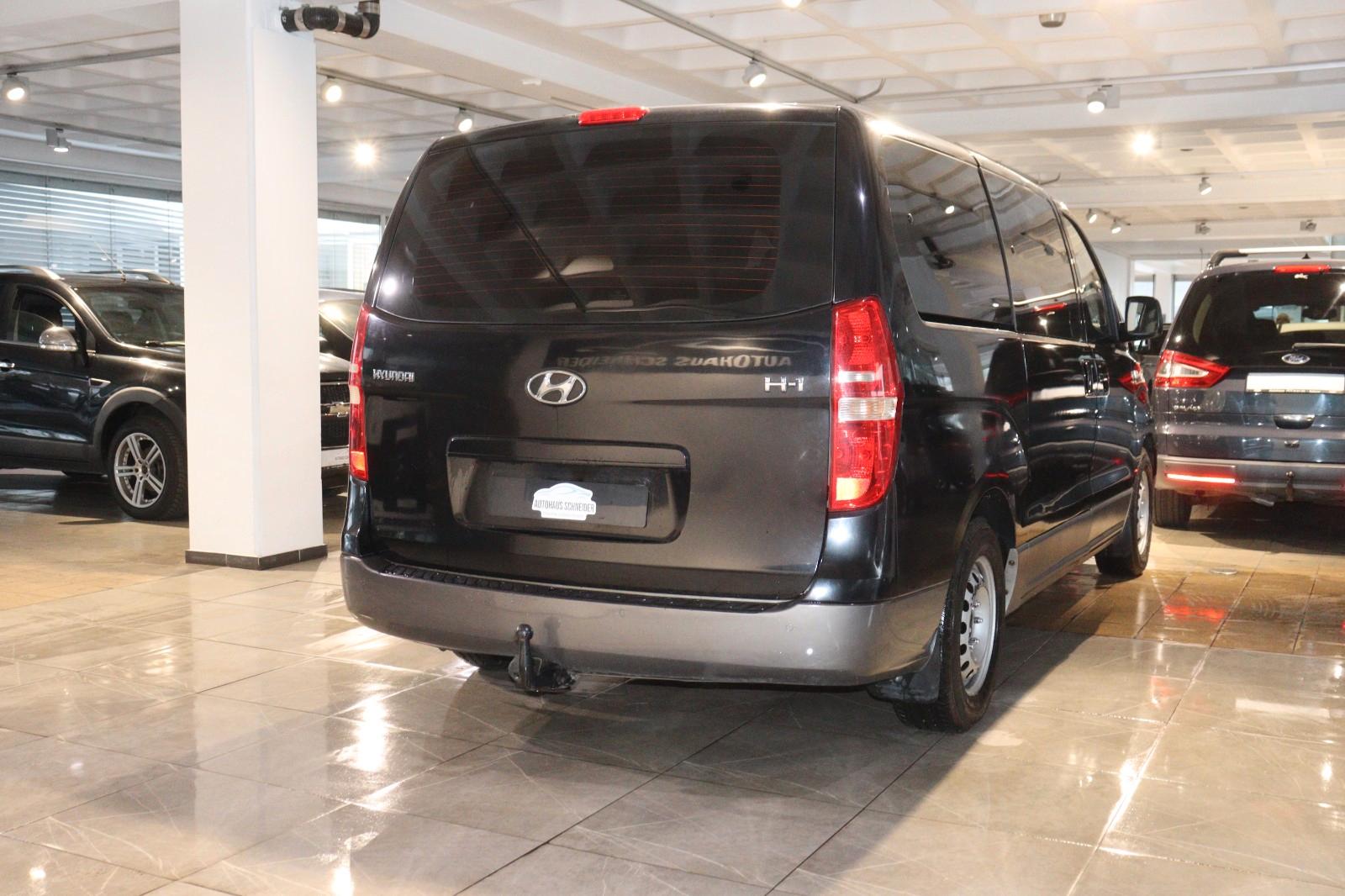 Hyundai H-1 Travel *8-Sitzer*Klima*PDC*AHK 2,3t