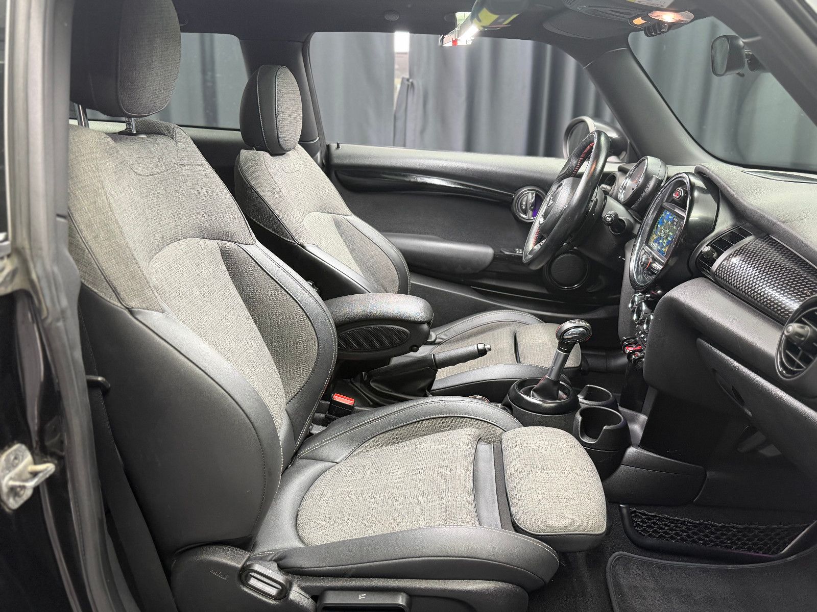Fahrzeugabbildung MINI MINI Cooper S |1.HAND|AUTOMATIK|PANO