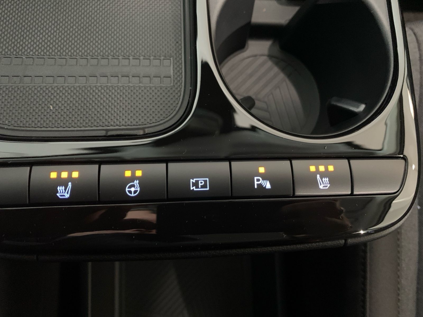 Fahrzeugabbildung Hyundai IONIQ 5 Elektro 63 kWh Wärmepumpe Navi LED