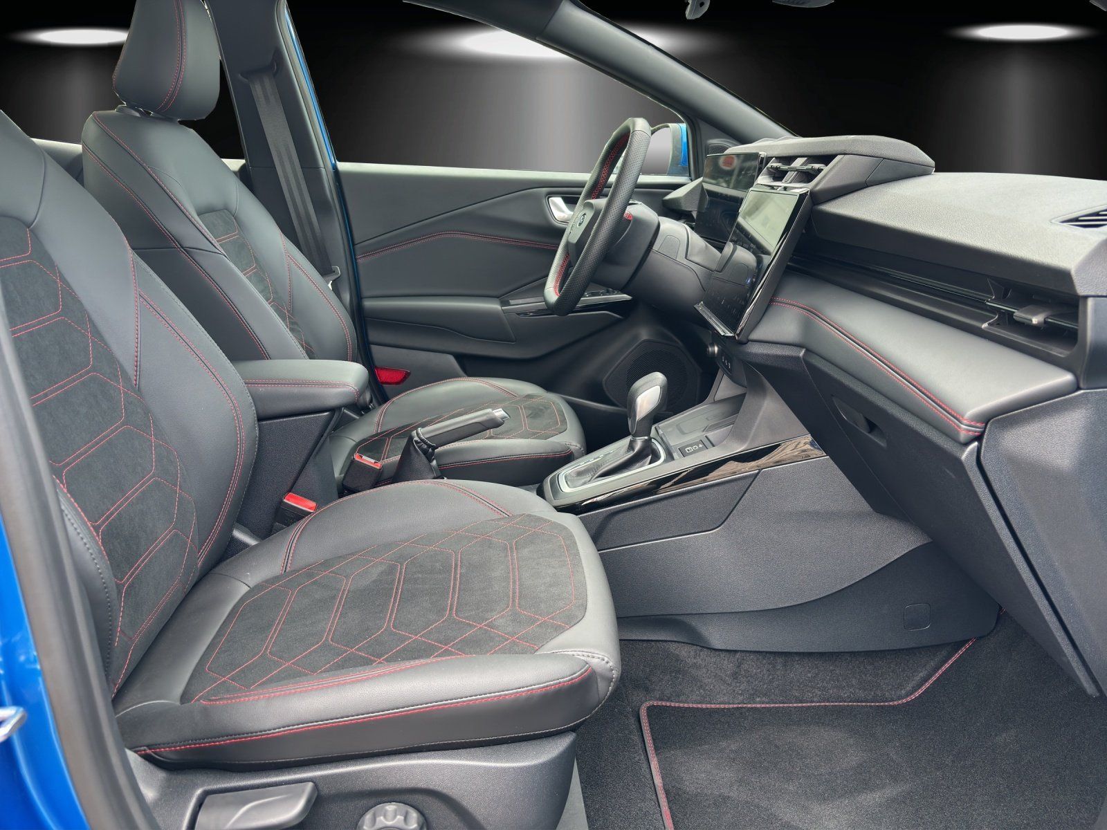 Fahrzeugabbildung Ford Puma ST-Line X Automatik 155PS Winter P. LM 19Z