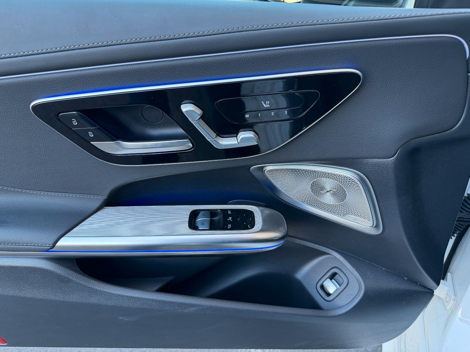 Fahrzeugabbildung Mercedes-Benz CLE 450 4M AMG HUD+360°+Burm+Memory+Pano+Digital