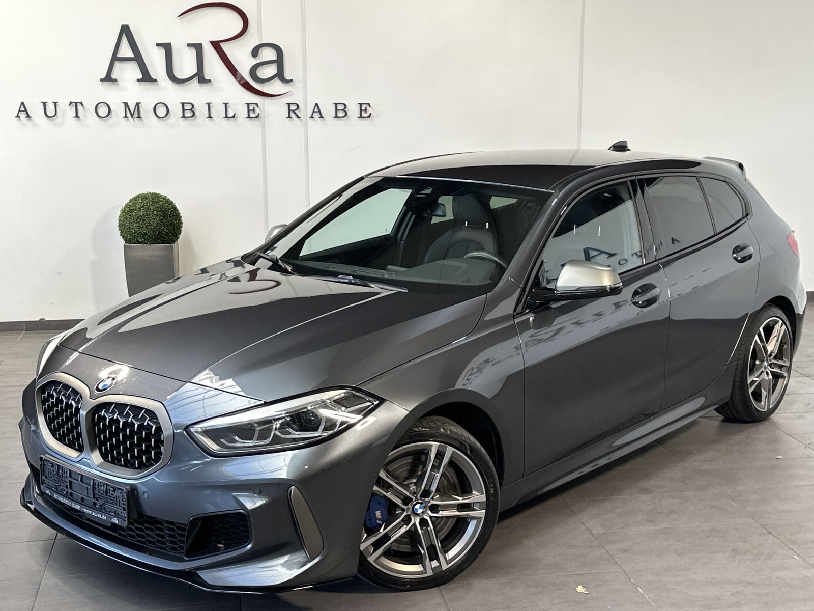 Fahrzeugabbildung BMW M135i xDrive Sport-Aut. NAV+LED+KAMERA+18ZO+LCP