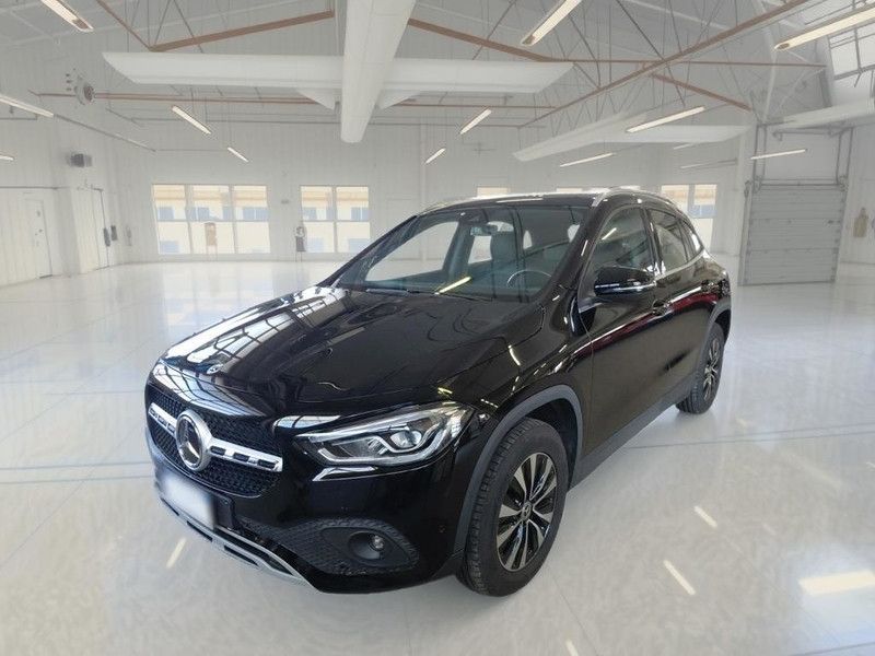 Mercedes-Benz MERCEDES-BENZ GLA 200 D AUTOMATICO SPORT CROSSOV