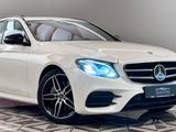 Mercedes-Benz E 250 T AMG Line Sonderausstattung Night-Paket - weiße Mercedes-Benz E 250