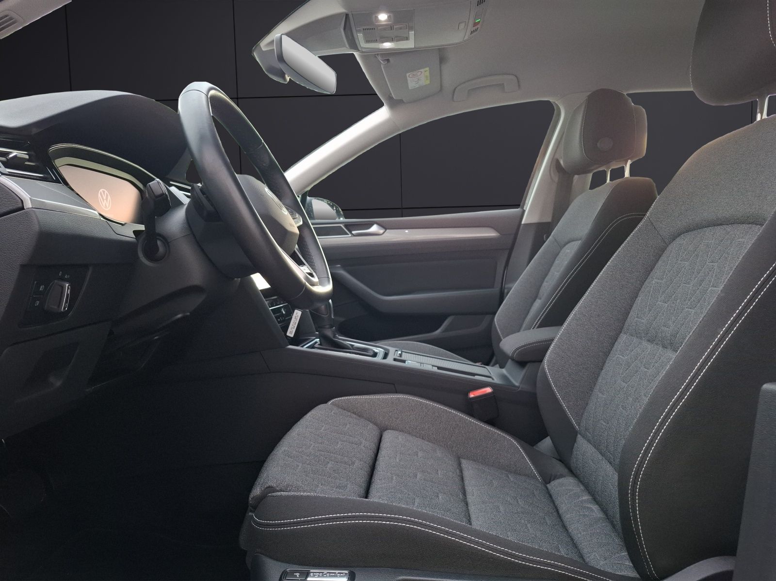 Fahrzeugabbildung Volkswagen Passat Variant TDI Business DSG 4M Standhzg. Mat