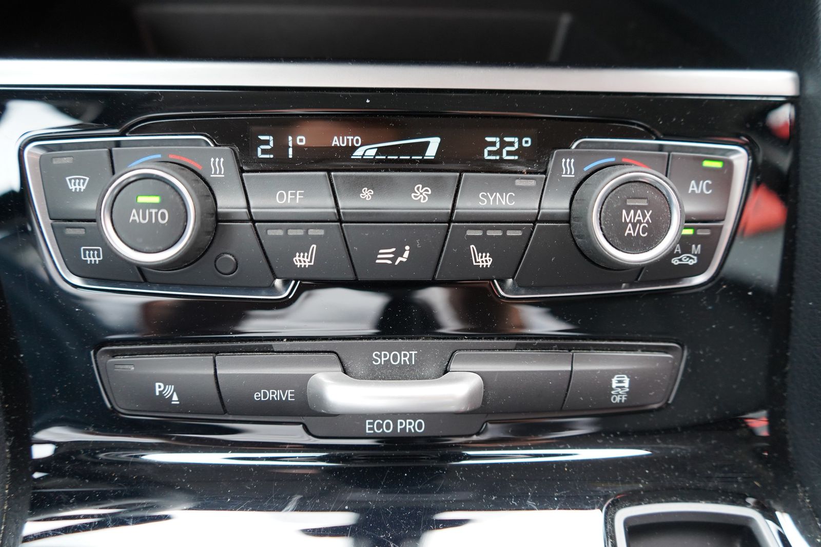 BMW 225 xe LED el. Heckklappe Notbremsassistent foto 23