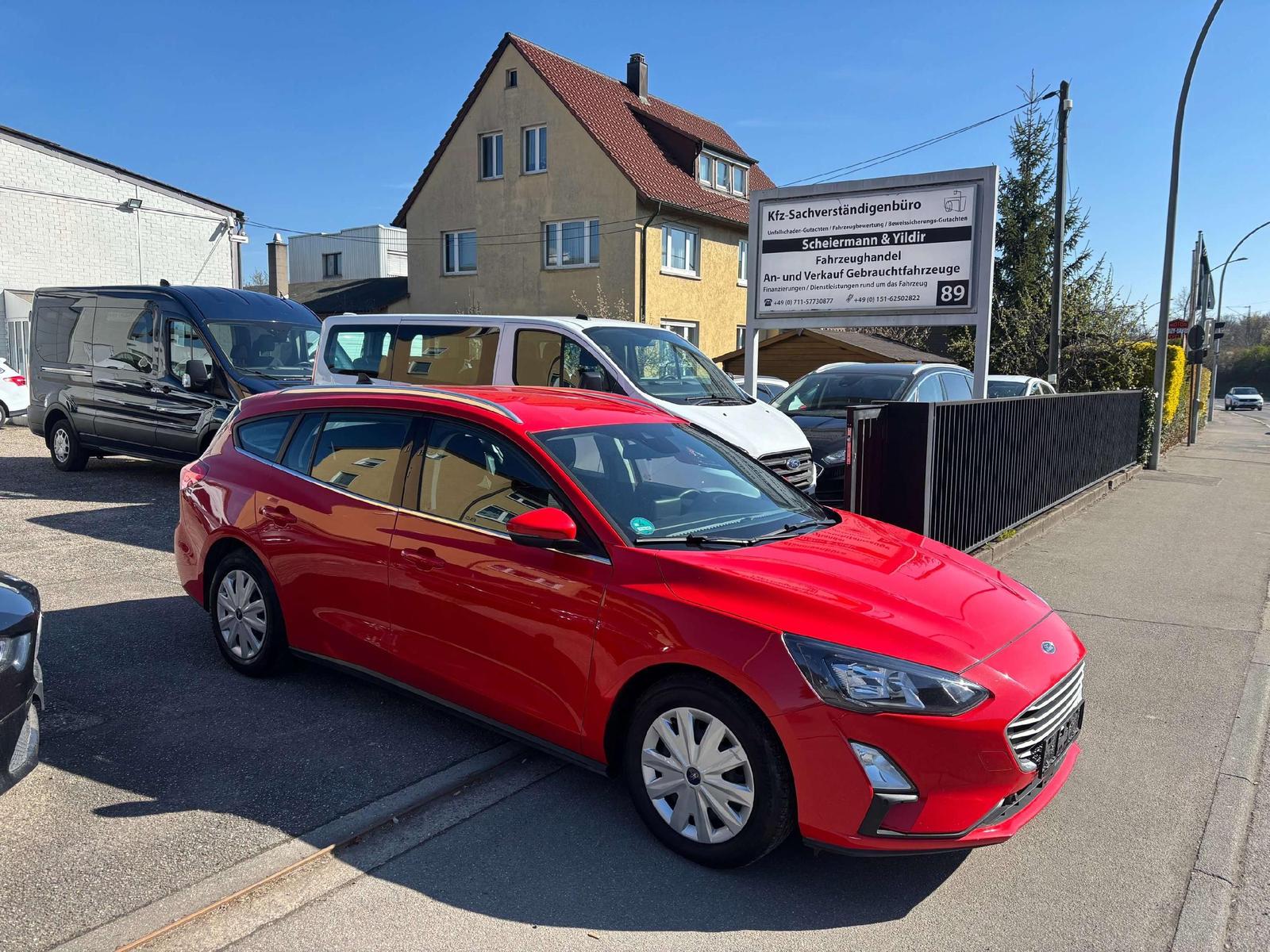 Ford Focus Cool Autom LED PTS Navi Sihzg