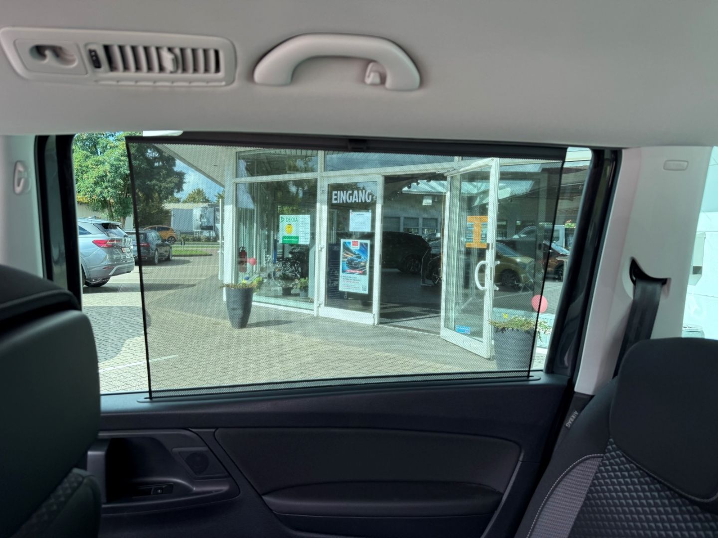 Fahrzeugabbildung Volkswagen Sharan Active Comfortline ACC SHZ Navi Dynau Bi-