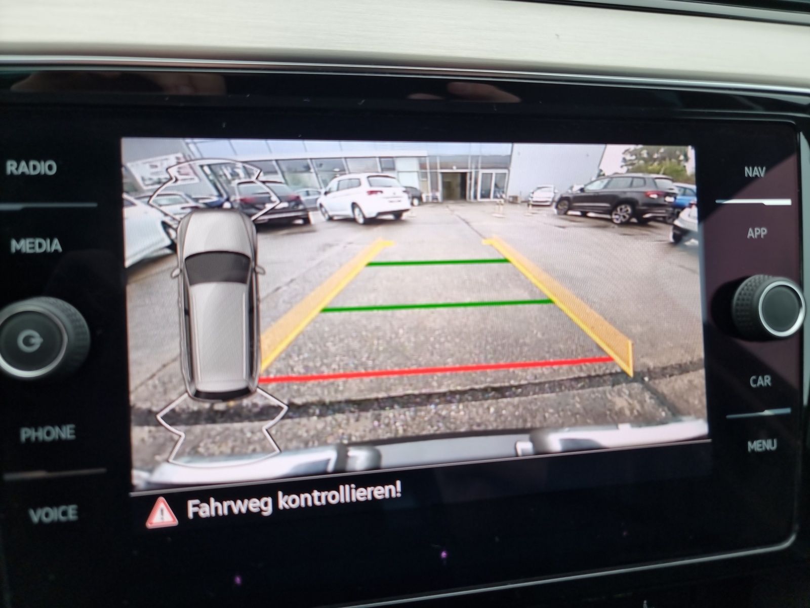 Fahrzeugabbildung Volkswagen Passat Variant TSI Elegance DSG Matrix Navi AID