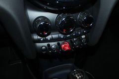 Fahrzeugabbildung MINI Cooper S Cabrio LED PDC Chili Tempo aus 1. Hand