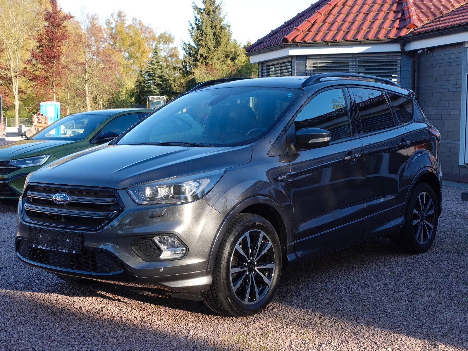 Fahrzeugabbildung Ford Kuga 1,5 EcoBoost 2x4 110kW ST-Line