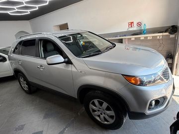 KIA Sorento - 4