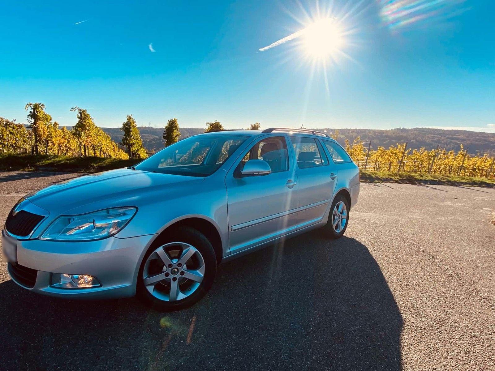 Skoda Octavia 2011 — двигун 105 HP (77kW)