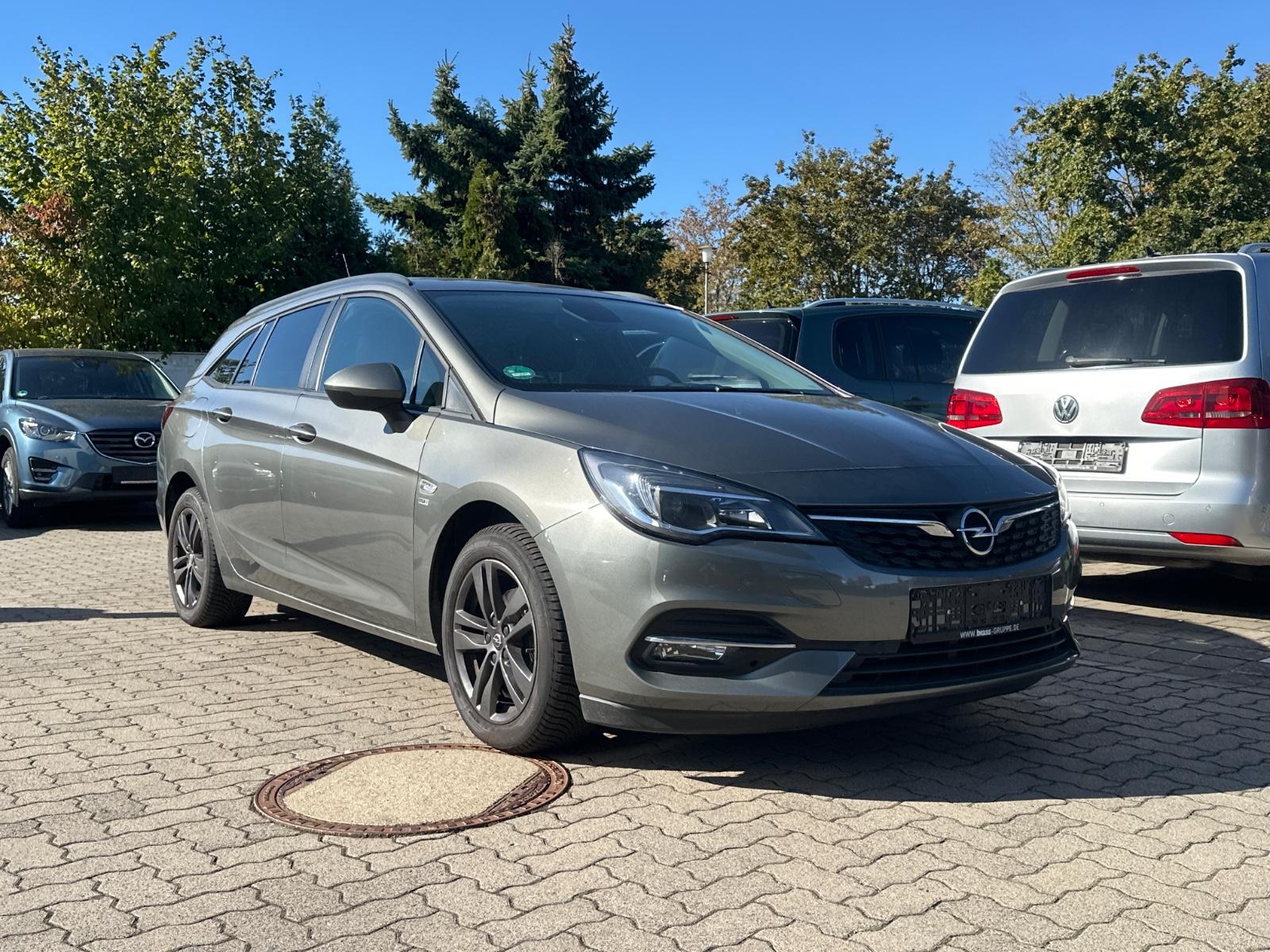 Opel Astra K Sports Tourer 120 Jahre-MOTORSCHADEN