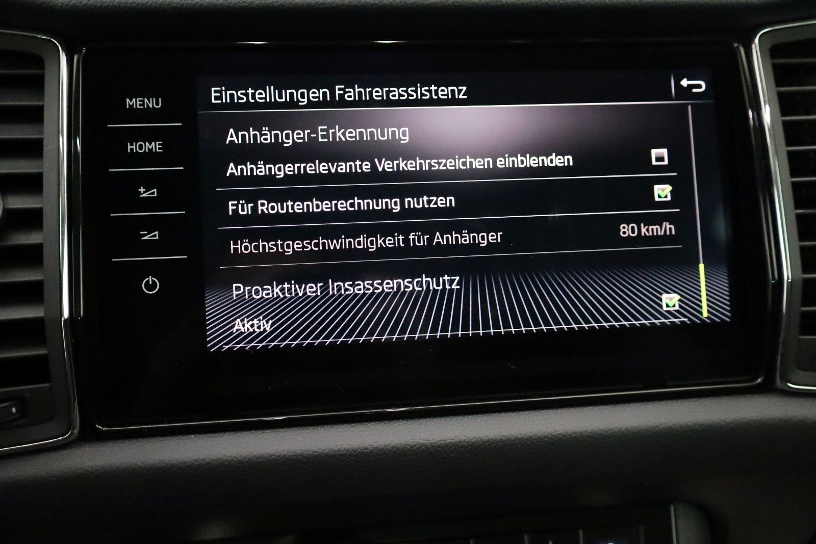 Fahrzeugabbildung SKODA Kodiaq Drive 125 4x4 7 Si,Navi,LED,ACC,AHK,SR+WR