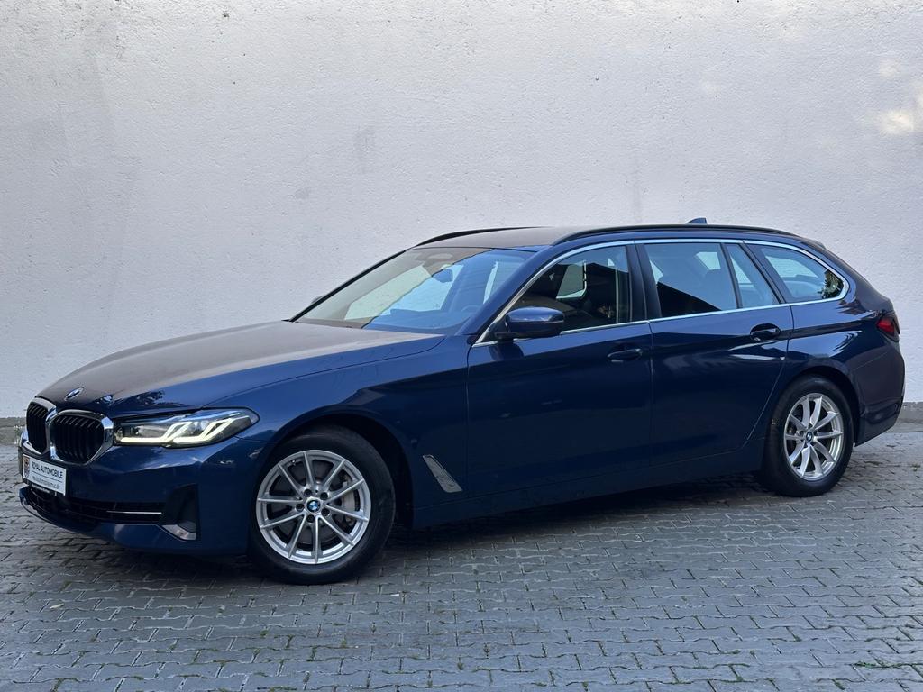BMW 530i TouringHUDLASERLEDERKAMERAACC 2023