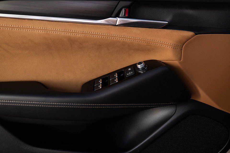 Fahrzeugabbildung Mazda 6 Kombi 2.5i 194PS A/T 20THANNIVERSARY SUNR