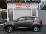 Kia Sportage FIFA World Cup Edition 2WD 99tkm - Kia Sportage CUP mit Benzin-Antrieb