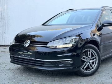 Volkswagen Golf - 2