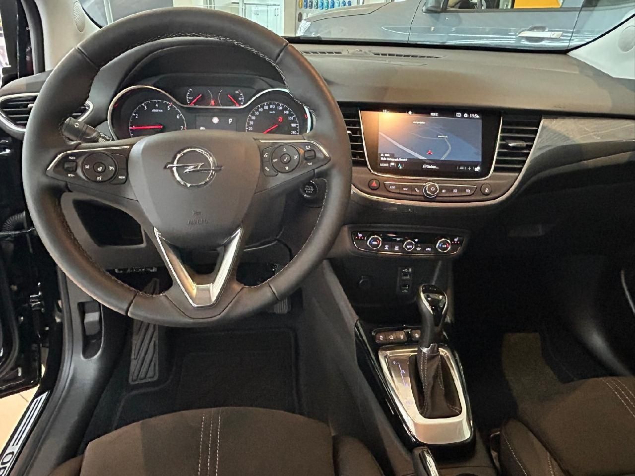 Fahrzeugabbildung Opel Crossland Elegance