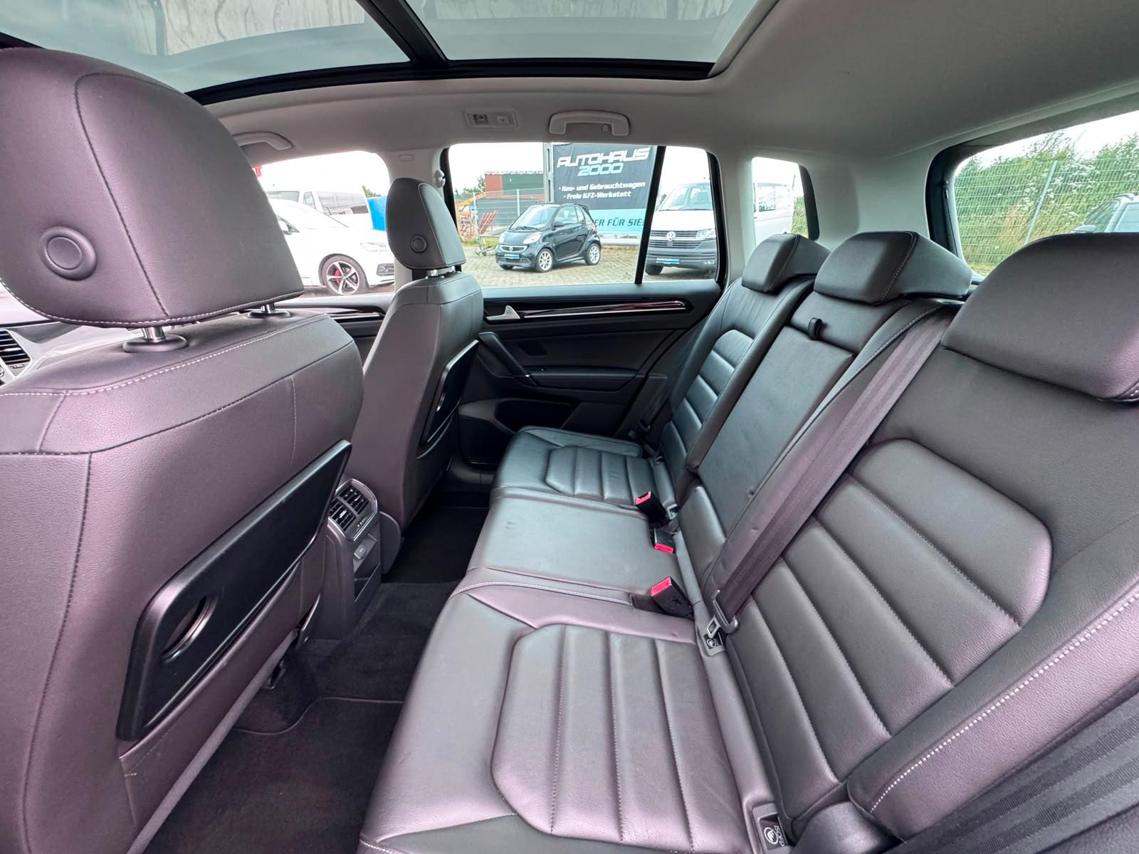 Volkswagen Golf Sportsvan VII Highline Kamera, Pano, Navi