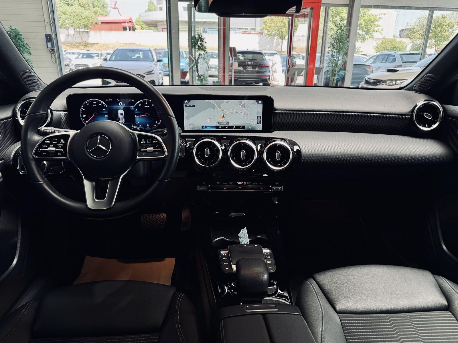Mercedes-Benz A-Class SHZ Widescreen LED Carbon, миниатюра 15