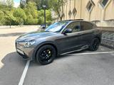 Alfa Romeo Stelvio Veloce "Vollausstattung " - Alfa Romeo Stelvio: Veloce